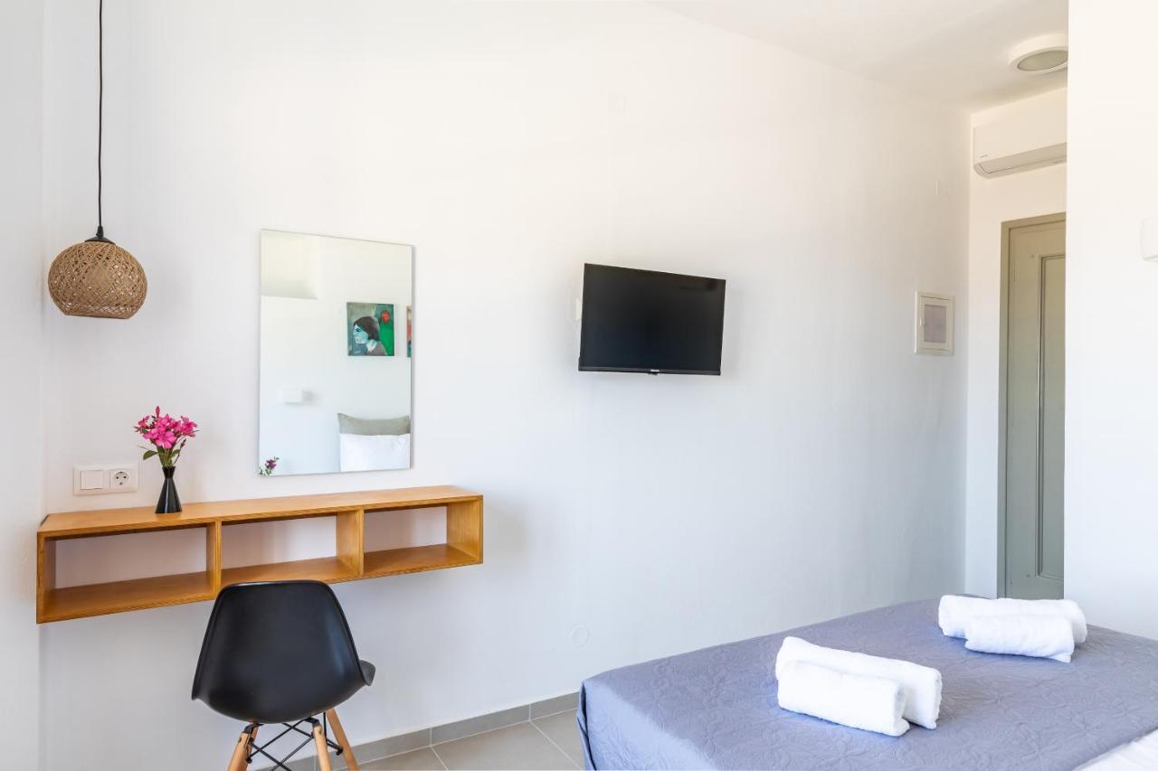 Uncle John'S Guesthouse Skopelos Exterior foto